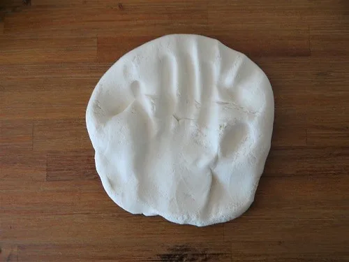 Homemade playdough without food coloring