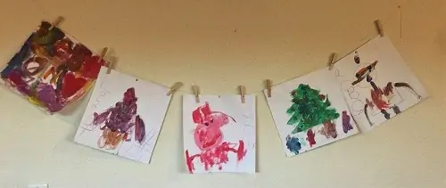 how to make an art gallery for kids