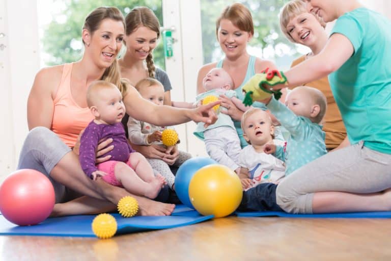 5 Ways to Prevent and Deal with Mom Anxiety Naturally